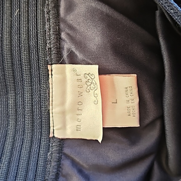 Metro Wear Navy Tulle Skirt - Picture 4 of 5